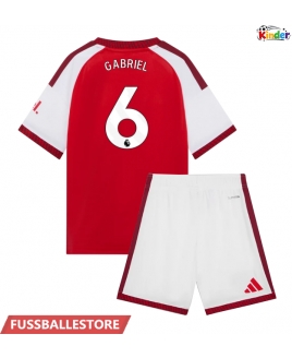 Günstige Arsenal Gabriel Magalhaes #6 Heimtrikotsatz Kinder 2026-27 Kurzarm (+ Kurze Hosen)